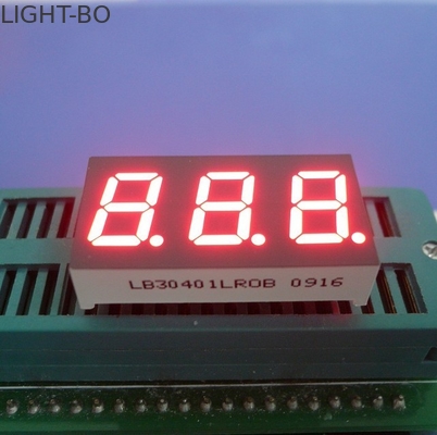 Un bon prix. Super rouge brillant 7 segments LED affichage à trois chiffres cathode commune en ligne