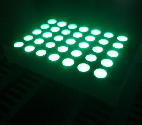 Un bon prix. Affichage multicolore 5x7 LED matrice avec faible consommation d'énergie et longue durée de vie pour la publicité en ligne