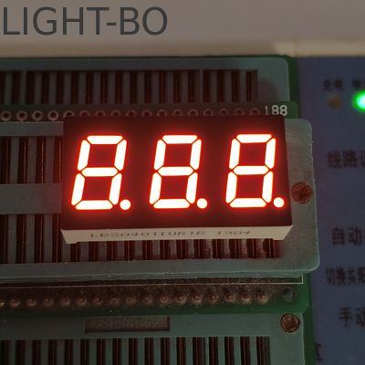 Un bon prix. 0.4 pouces Ultra Bright Red 7 Segment LED Affichage à trois chiffres Anode commune en ligne