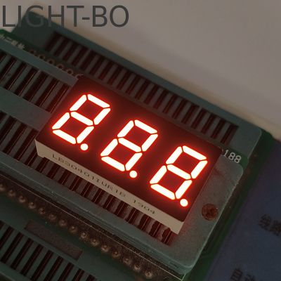 Un bon prix. Affichage à LED à 7 segments en rouge ultra-brillant personnalisé à cathode commune à trois chiffres en ligne