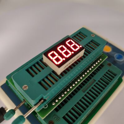 Un bon prix. Affichage LED 7 segments à 3 chiffres de 0,36