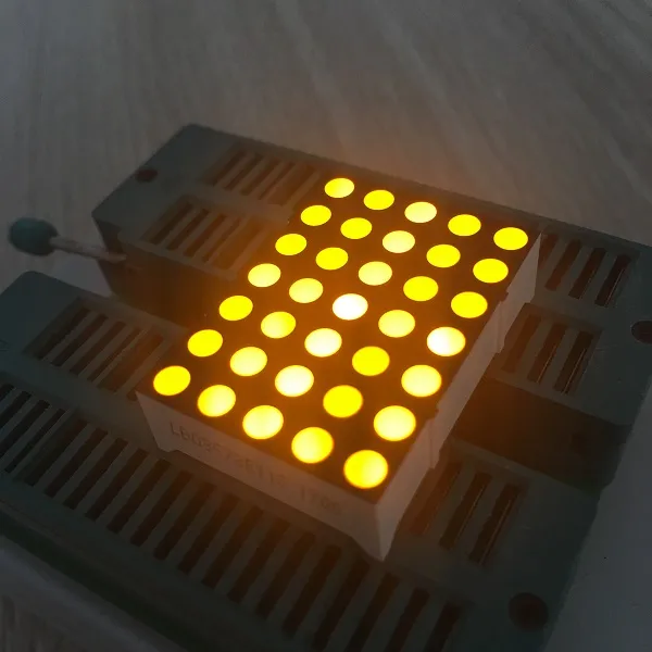 Affichage LED à matrice DOT jaune super lumineux de 3 mm pour les panneaux de signalisation et les panneaux de message 4